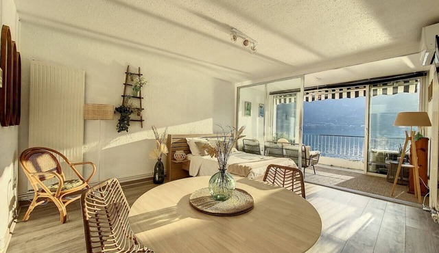 Cosy - Vue Imprenable sur le lac