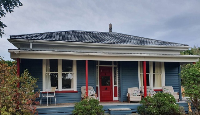 Cosy warm cottage perfect for chillaxing