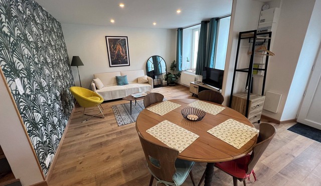 Cosy waterfront home