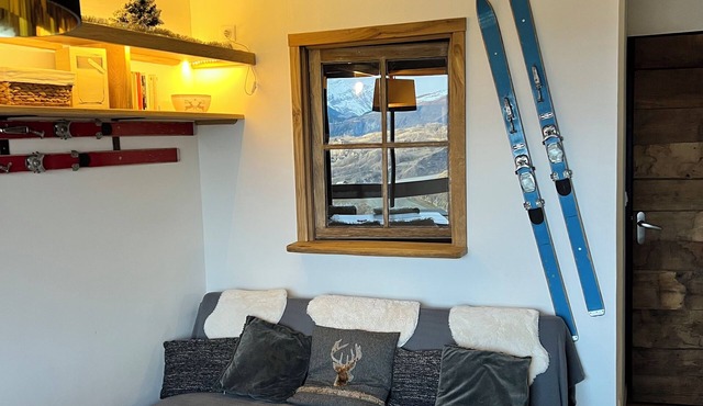 Cosy, well-equipped accommodation. Cosy chalet-style apartment with all comforts