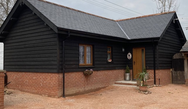 Cosy yet spacious cottage in heart of East Devon near Jurassic Coast