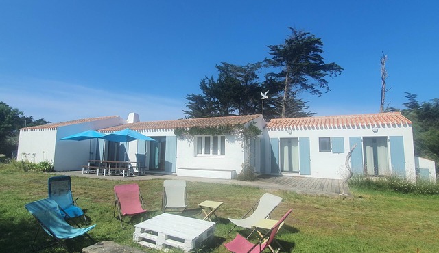 Côte Sauvage - House land 2 000 M² - 5 Bedrooms 12 sleeps-200 M from the sea