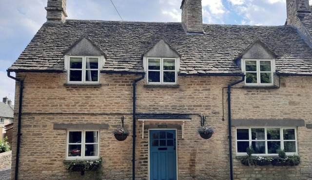 Cotswold Cottage Bed & Breakfast