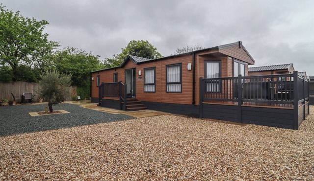 COTSWOLD CWTCH, family friendly, with a garden in Evesham