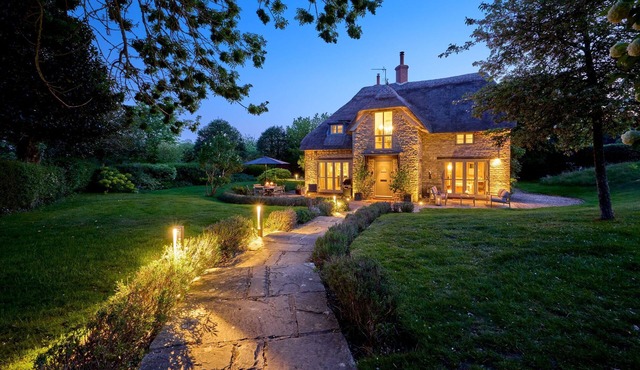 Cotswolds Luxury Retreat | Tennis & Wellness