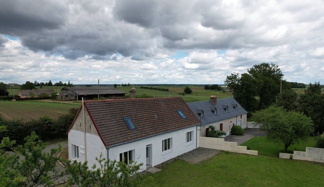 Cottage in Saint-Vincent near Le Mans