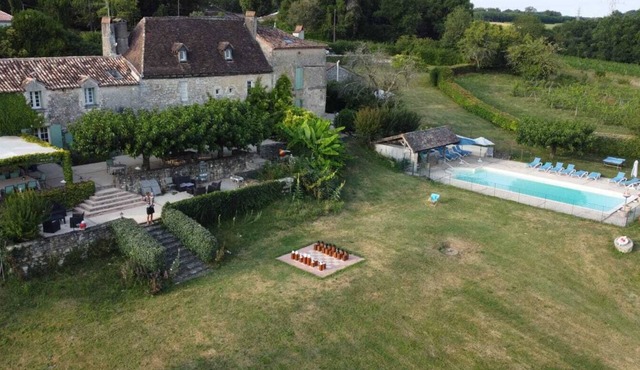 Cottage Rembrandt – Haven of Peace in the Dordogne with Heated Shared Pool