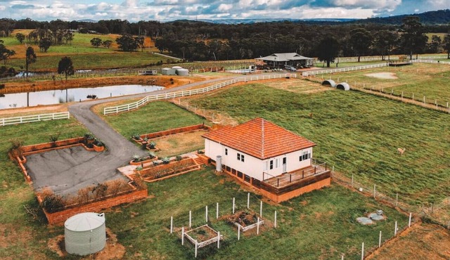 Cottage 02 · Cheerful 3 Bedroom Farm Stay With Tennis Court