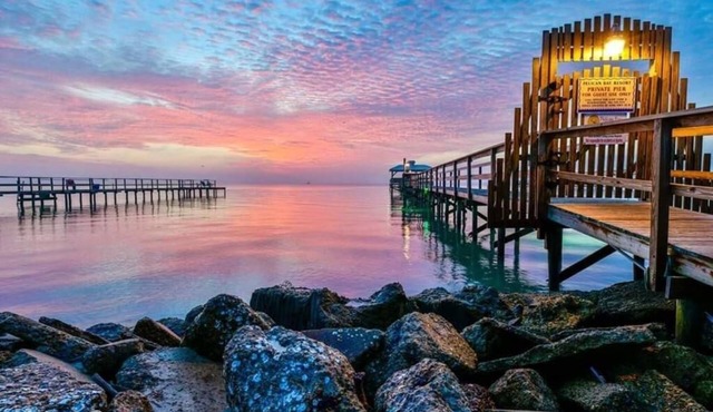 Cottage 11 at D&R Pelican Bay Resort - Pet Friendly