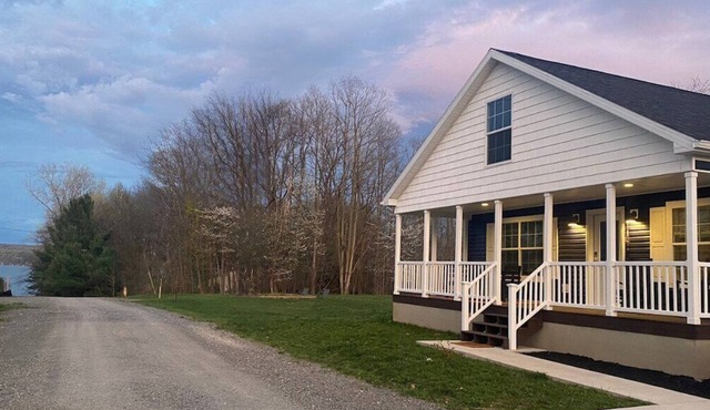 Cottage #15 · Brand New 2 Bedroom Cottage on Seneca Lake