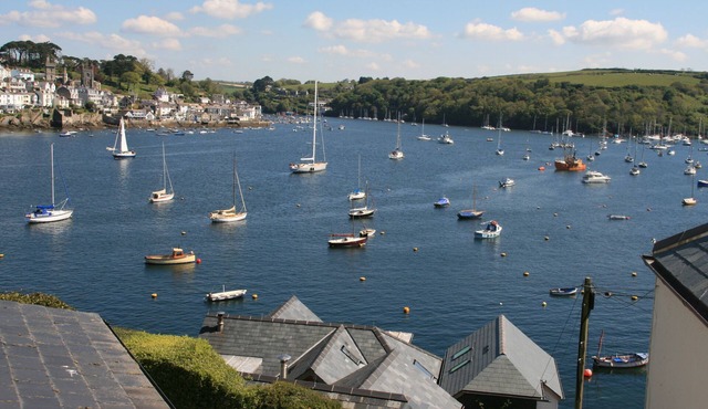 Cottage (2 bedrooms - 3 beds) Polruan Fowey-stunning views over the estuary+sea