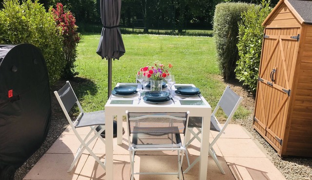 Cottage/2 BEDROOMS/4 pers/pool/golf/calm