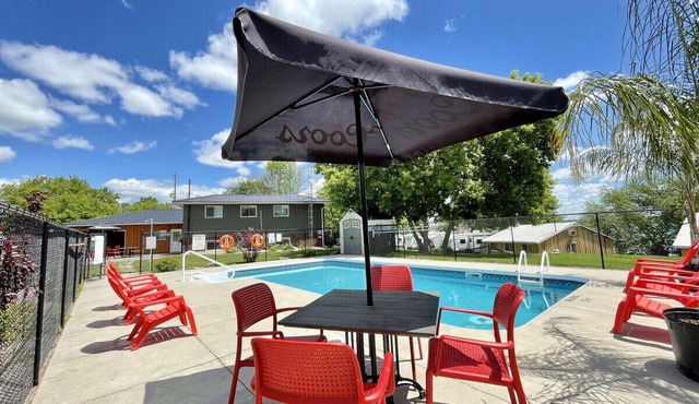 Cottage 2: Catch More Resort