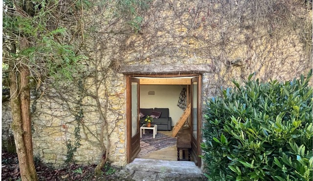 Cottage 2 steps from the lakes