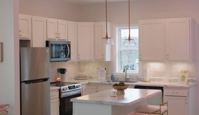 Cottage #3 at MeadowView- near Cave Run Lake!