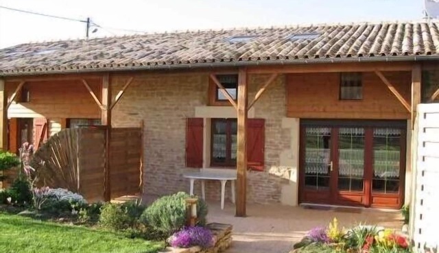 Cottage 3 stars, in Poitou-Charentes. available all year round.