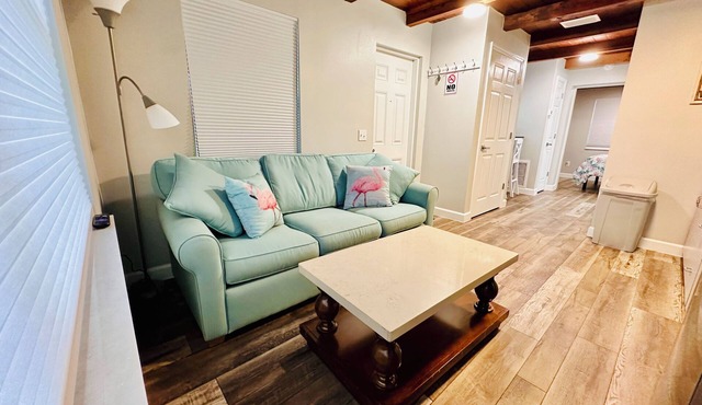 Cottage 32: Flamingo Bungalow - Waterfront Lodging in Downtown Tavares, FL
