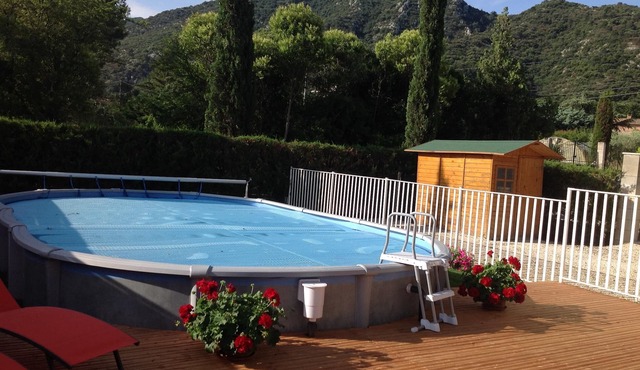 Cottage 4/6 people with view on the Luberon