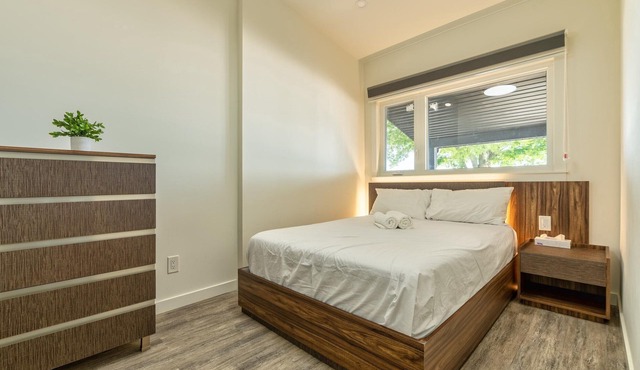 Cottage 4: Beachfront Cottage Escape