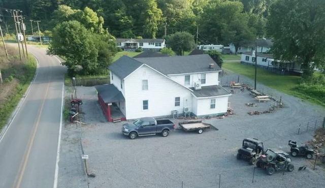 Cottage 4 In Eckman Central to Hatfield McCoy trails. ATV Rental Offered!n