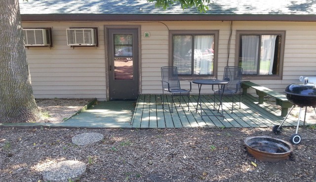 Cottage 4 is great for family gatherings, & fishing on Lake Osakis!