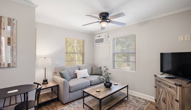 Cottage 4 - Nobody Inn