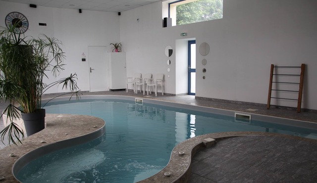 Cottage 4 people, indoor pool, sauna and hammam