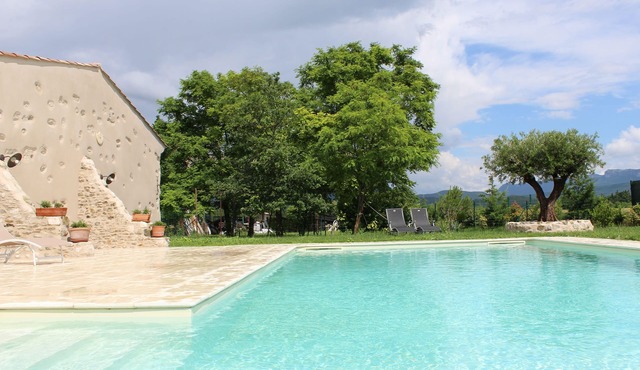 Cottage 4 to 6 people in Drôme Provençale