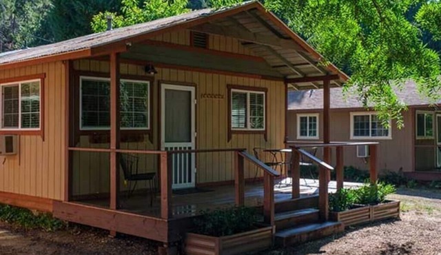 Cottage 4.