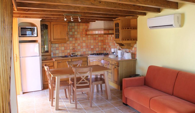Cottage 45 m2 for 2 to 3 people. on the edge of the Auvergne Volcanoes Park