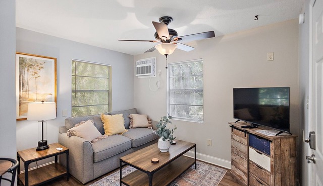 Cottage 5 - Smugglers Run