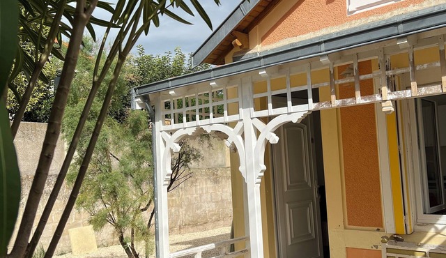 Cottage 50m from the beach