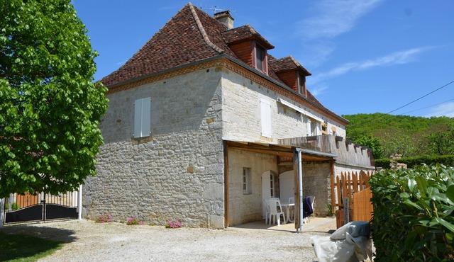 Cottage 6 people Dordogne Valley Lotoise swimming-pool