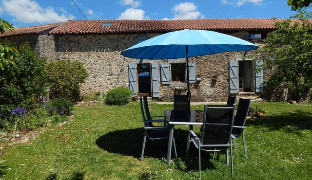 Cottage 6 people with garden, spa and sauna in the Périgord vert