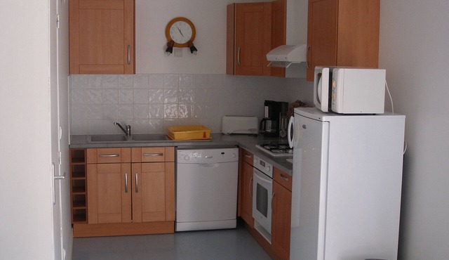 Cottage 6 people rocked by the ocean.