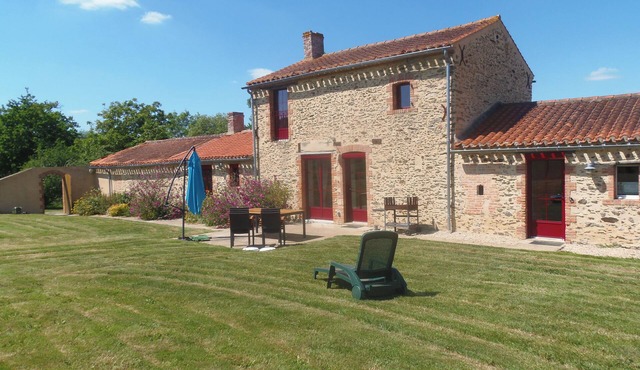 COTTAGE 7 people BETWEEN LAND and SEA BETWEEN LAND AND OCEAN