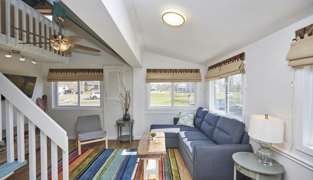 Cottage #8 · Lake Haven Beach Resort