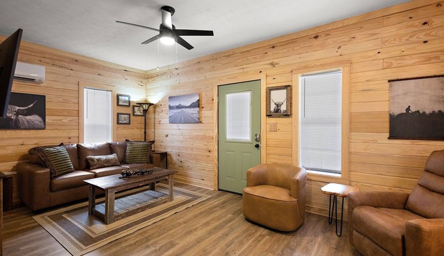 Cottage 8 - Why Knot