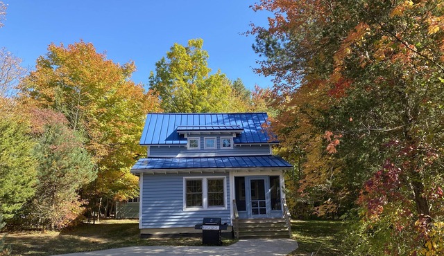 Cottage #9 at DollyBrook minutes from Saugatuck