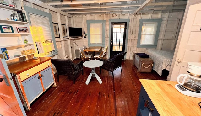 Cottage A of Historic Waterfront Fish Camp. nPrivate Dock. Minute walk to Beach