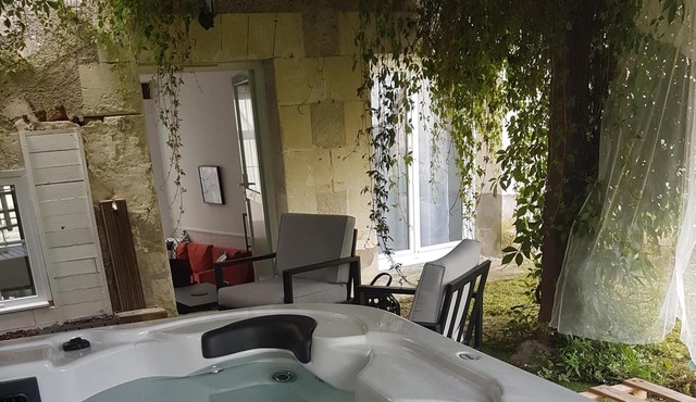 Cottage and private jacuzzi 1 hour from ZOO Beuval.