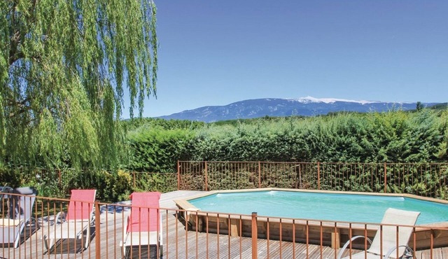 Cottage at Marmoiron in the countryside near Bédoin and the Mont Ventoux