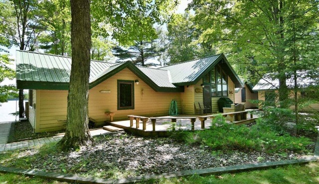Cottage at Missing Acre 3 Bedroom Home on Lake Namakagon