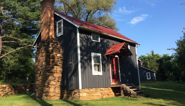 Cottage At Mulberry Spring