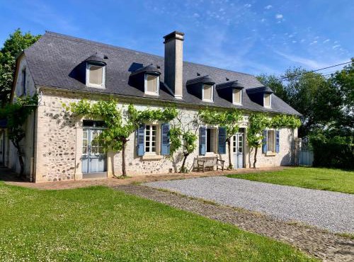 Cottage authentique et chaleureux entre Pau, Lourdes et les Pyrénées pour 7 personnes