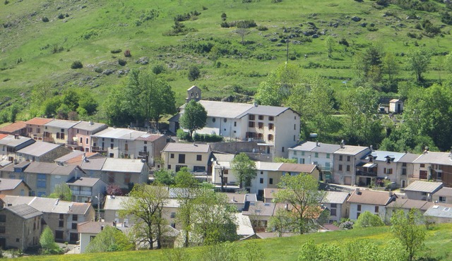 cottage Barry of Espine in a small village 1200m altitude mountain