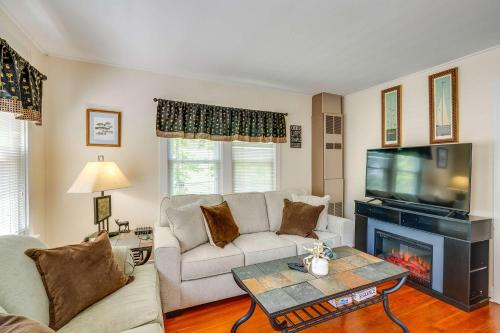 Cottage by Lake Como - Optional Golf Cart Add On