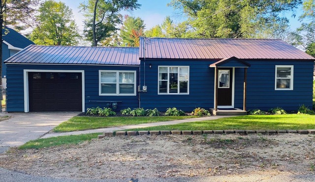 Cottage by the Beach 2