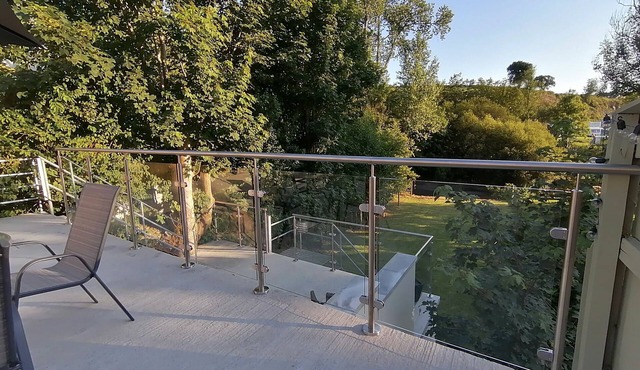 Cottage by the river with fishing.