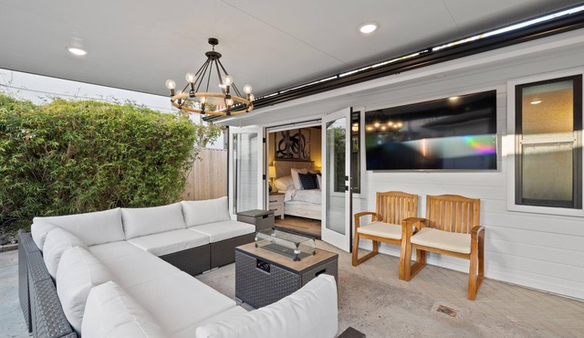 Cottage by the Harbor